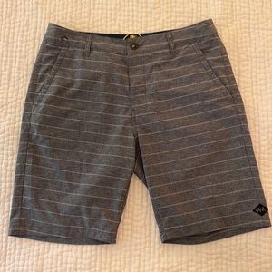 Rip curl men’s short soft 31 gray with off-white horizontal stripes